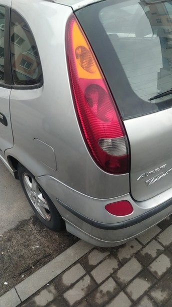 Nissan Almera Tino, 2001 г.