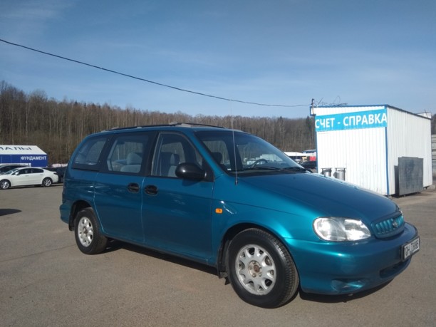 Kia Carnival I, 7 мест, 2000 г.