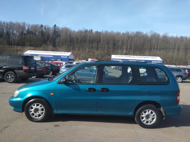 Kia Carnival I, 7 мест, 2000 г.