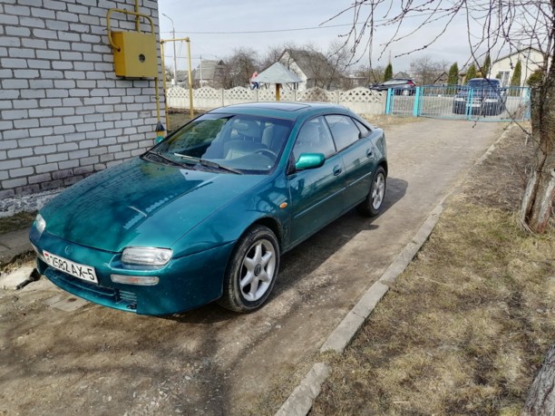 Mazda 323F, 1998 г.