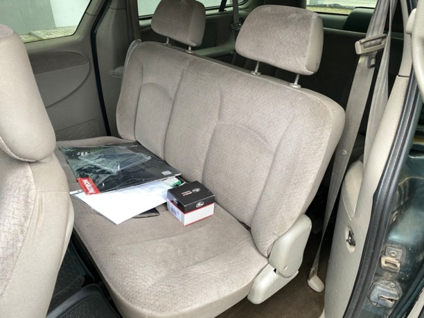 Chrysler Town and Country IV, 7 мест, 2002 г.