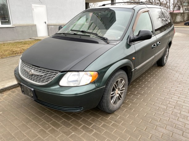 Chrysler Town and Country IV, 7 мест, 2002 г.