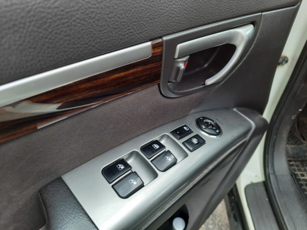 Hyundai Santa Fe CM · Рестайлинг, 5 мест, 2011 г.