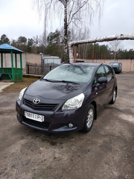 Toyota Verso I, 5 мест, 2009 г.