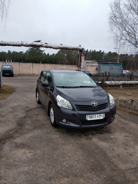 Toyota Verso I, 5 мест, 2009 г.
