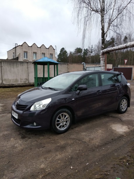 Toyota Verso I, 5 мест, 2009 г.
