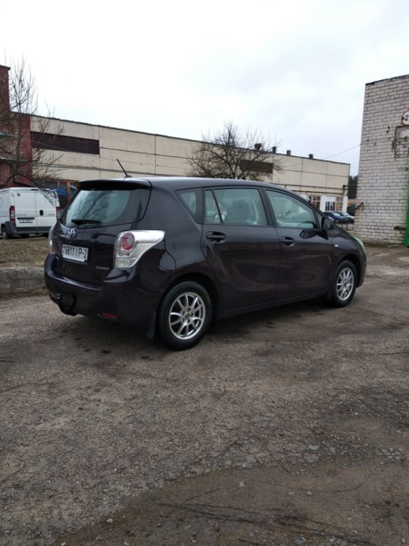 Toyota Verso I, 5 мест, 2009 г.