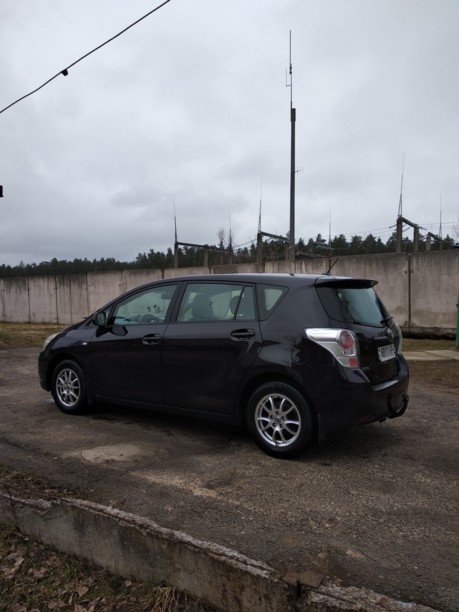 Toyota Verso I, 5 мест, 2009 г.