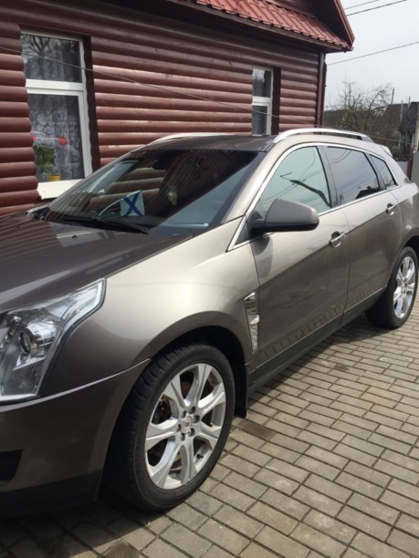 Cadillac SRX II, 5 мест, 2011 г.