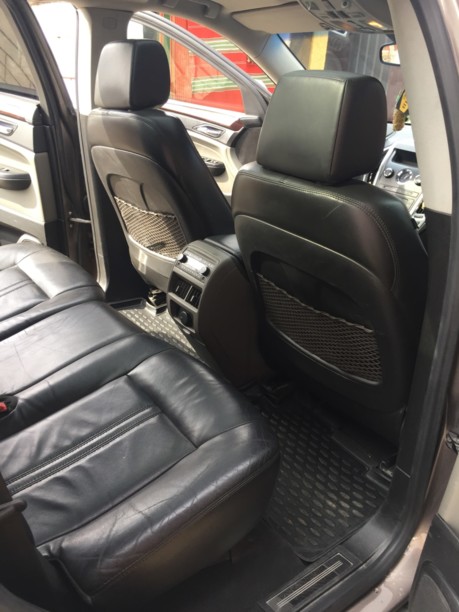 Cadillac SRX II, 5 мест, 2011 г.