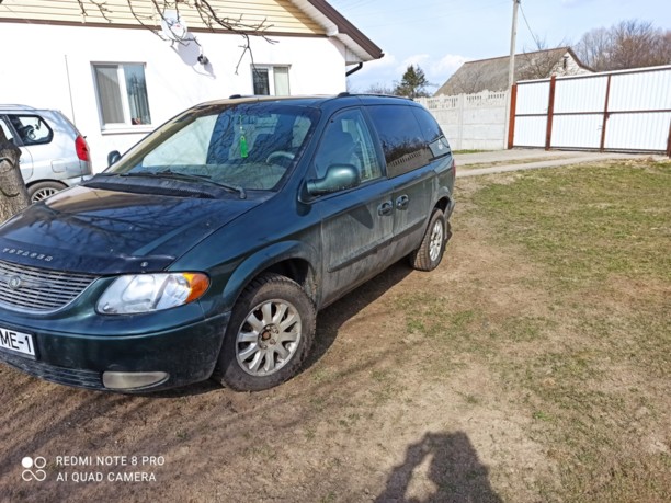 Chrysler Voyager IV, 7 мест, 2001 г.