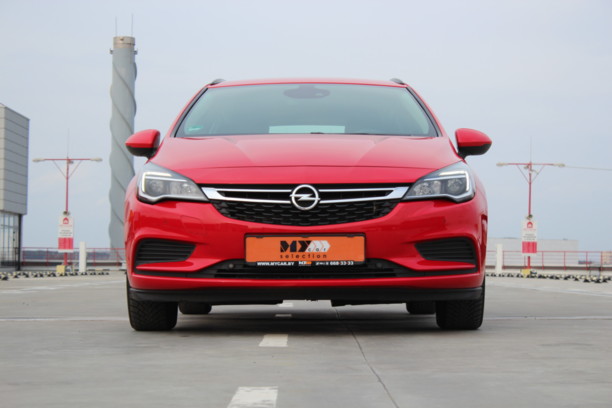 Opel Astra K, 2018 г.