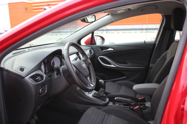 Opel Astra K, 2018 г.