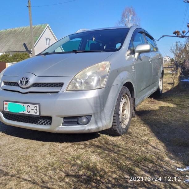 Toyota Corolla Verso II (E121), 7 мест, 2004 г.