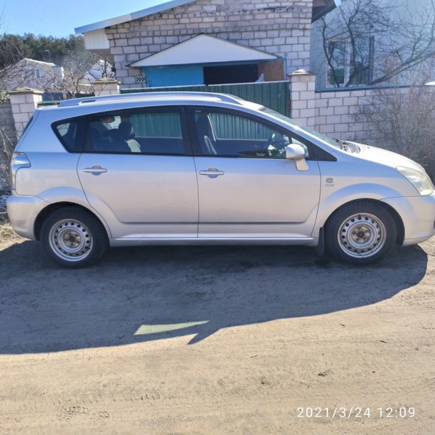 Toyota Corolla Verso II (E121), 7 мест, 2004 г.