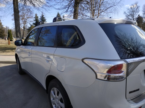 Mitsubishi Outlander III · Рестайлинг, 5 мест, 2014 г.