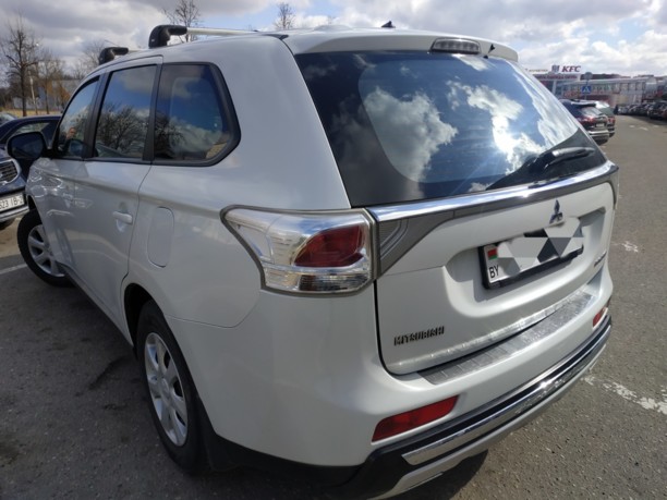 Mitsubishi Outlander III · Рестайлинг, 5 мест, 2014 г.