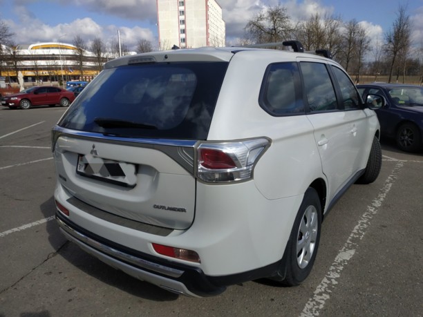 Mitsubishi Outlander III · Рестайлинг, 5 мест, 2014 г.