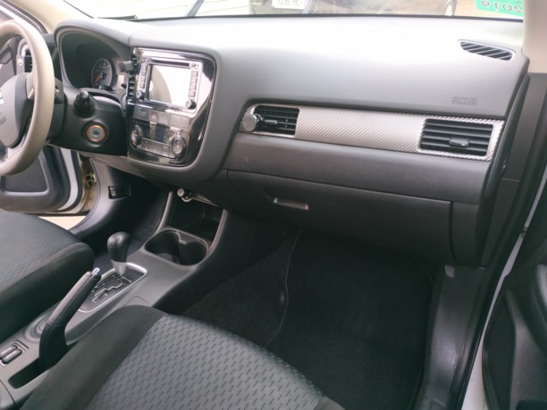 Mitsubishi Outlander III · Рестайлинг, 5 мест, 2014 г.