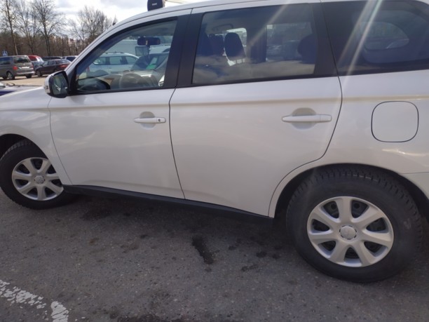 Mitsubishi Outlander III · Рестайлинг, 5 мест, 2014 г.