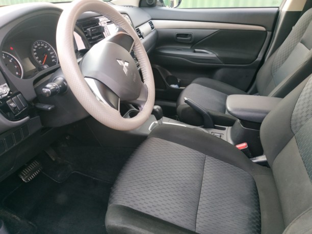 Mitsubishi Outlander III · Рестайлинг, 5 мест, 2014 г.