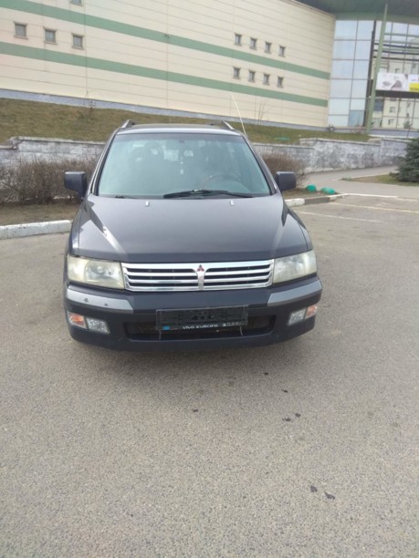 Mitsubishi Space Wagon Typ N50, 7 мест, 2000 г.