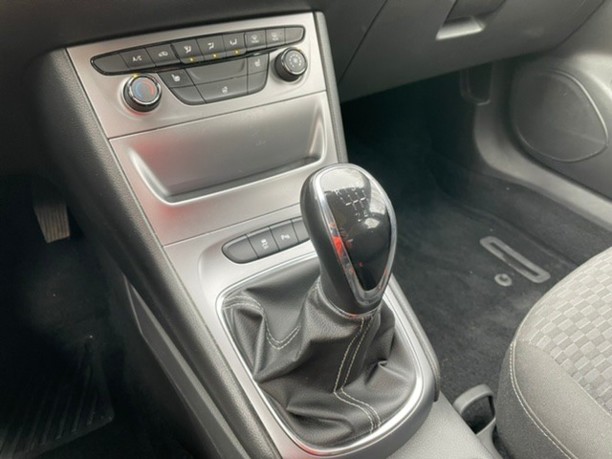 Opel Astra J · Рестайлинг, 2017 г.