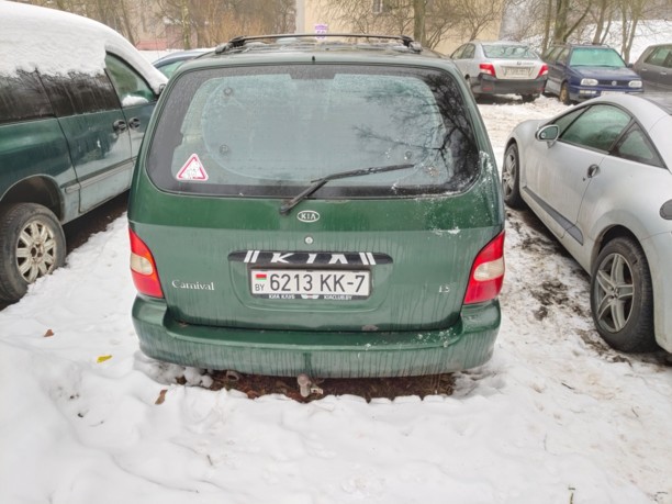 Kia Carnival I, 7 мест, 1999 г.