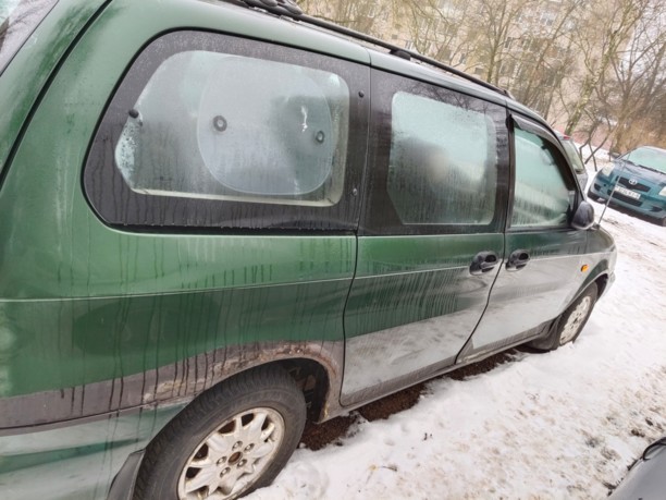 Kia Carnival I, 7 мест, 1999 г.