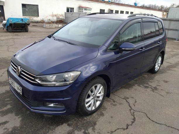 Volkswagen Touran III, 7 мест, 2016 г.