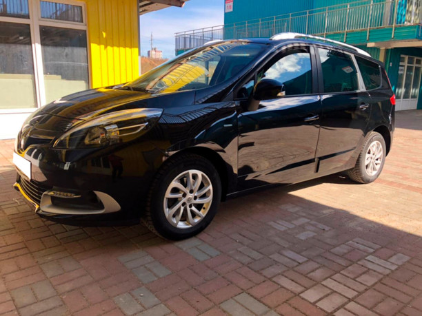 Renault Grand Scenic III · 2-й рестайлинг, 7 мест, 2016 г.