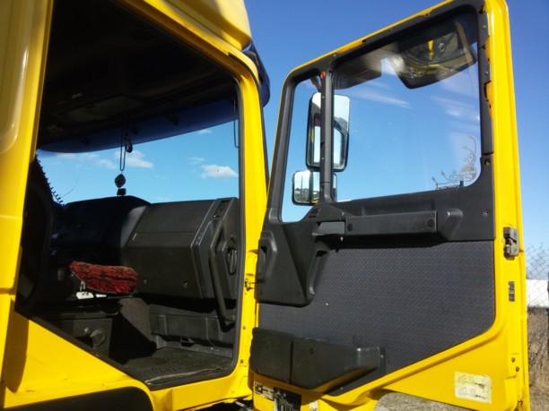 MAN F2000, 2002 г.