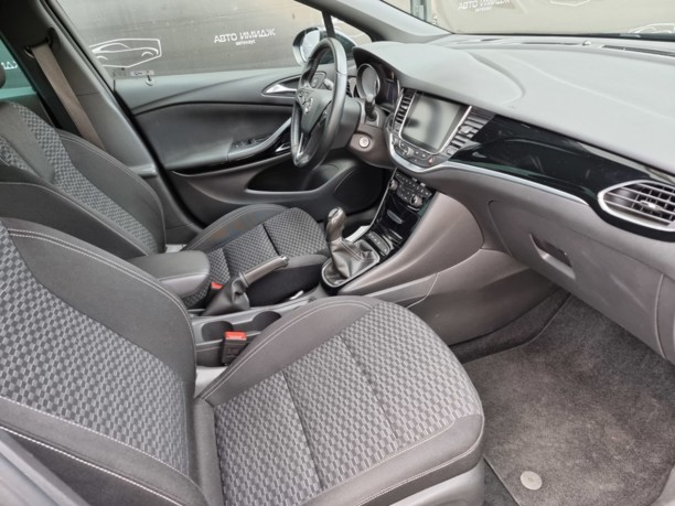 Opel Astra K, 2016 г.