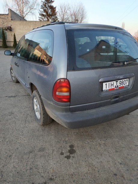 Chrysler Grand Voyager III, 7 мест, 1997 г.