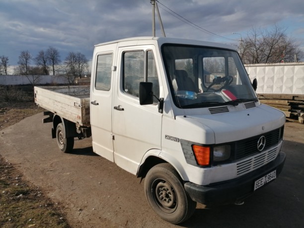 Mercedes Т1 207D - 410D 208D, 1992 г.