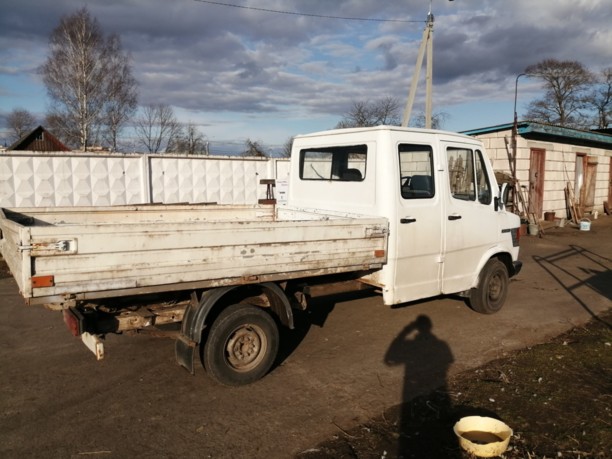 Mercedes Т1 207D - 410D 208D, 1992 г.