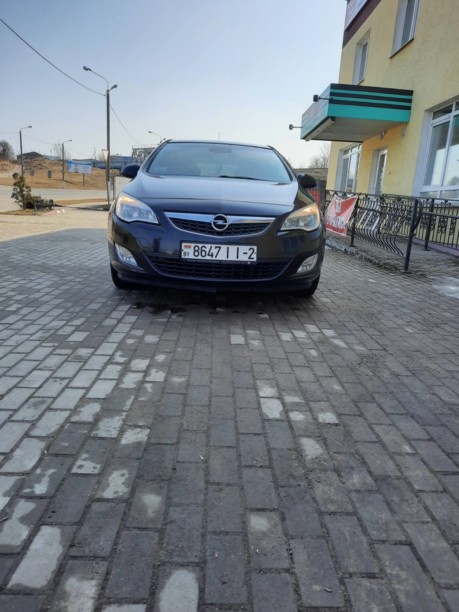 Opel Astra J, 2011 г.