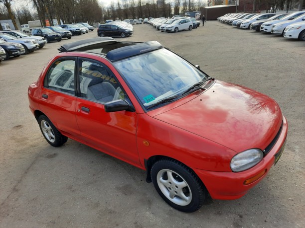 Mazda 121 II, 1992 г.