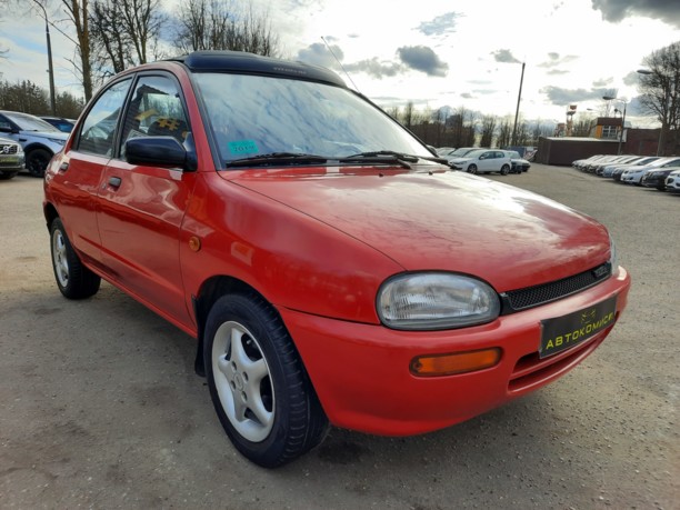 Mazda 121 II, 1992 г.