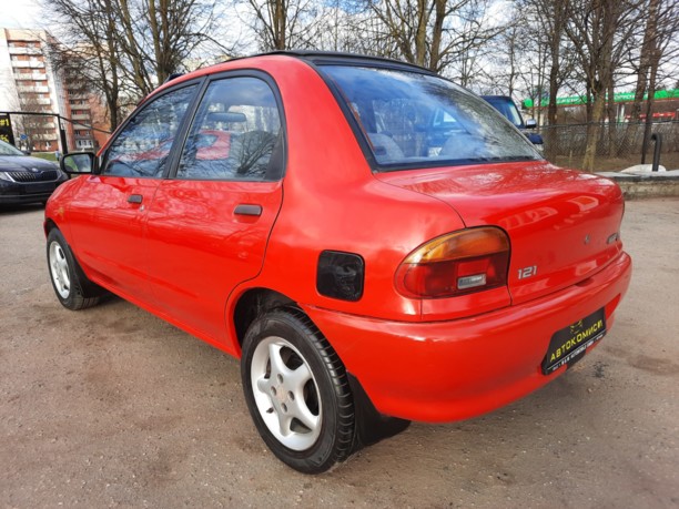 Mazda 121 II, 1992 г.