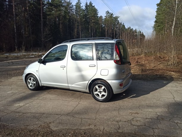 Toyota Yaris Verso, 2003 г.