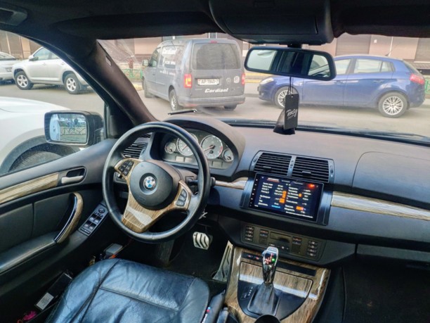 BMW X5 E53, 5 мест, 2001 г.