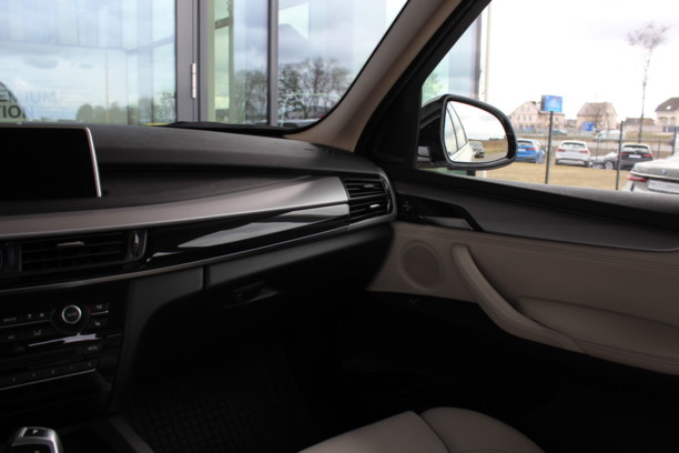 BMW X5 F15, 5 мест, 2014 г.