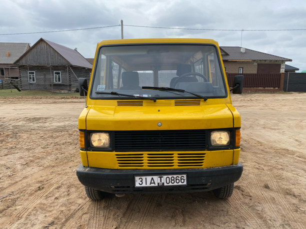 Mercedes-Benz T1 (207D-410D) 208, 1991 г.