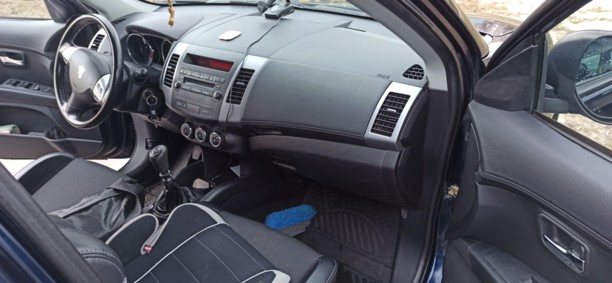 Peugeot 4007, 2010 г.