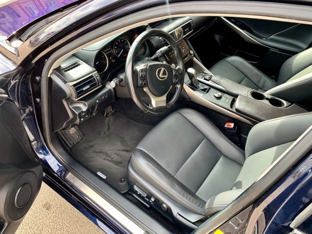 Lexus IS III · Рестайлинг, 2017 г.