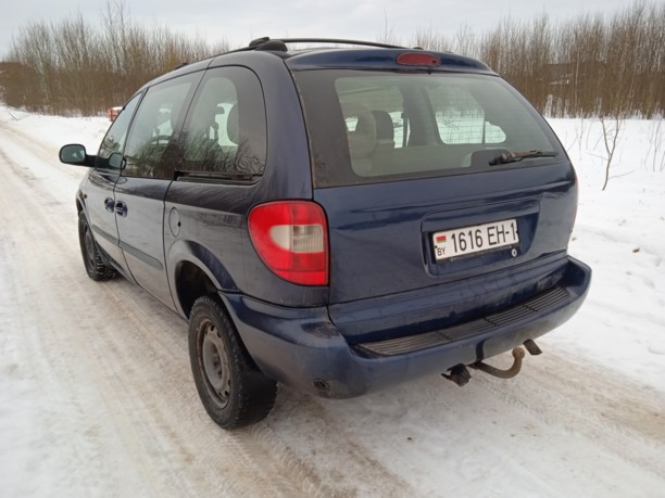Chrysler Voyager IV, 7 мест, 2001 г.