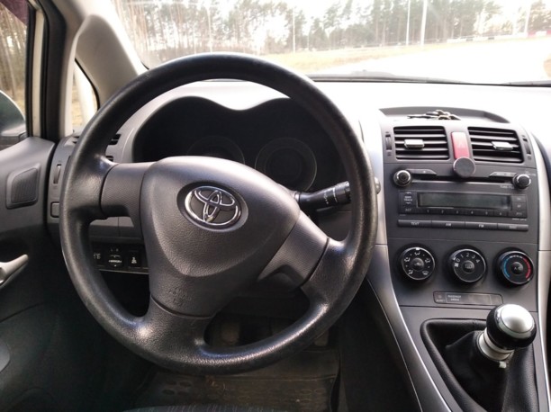 Toyota Auris I (E150), 2009 г.