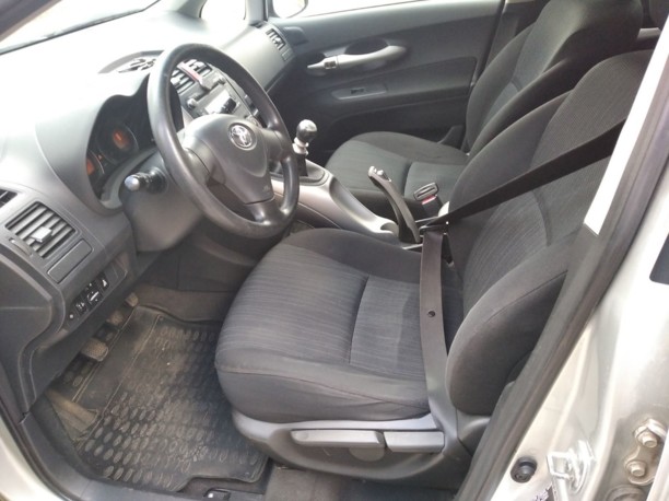 Toyota Auris I (E150), 2009 г.