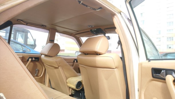 Mercedes-Benz 190 (W201), 1990 г.